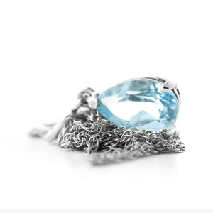 Gentle Droplet Aquamarine Necklace