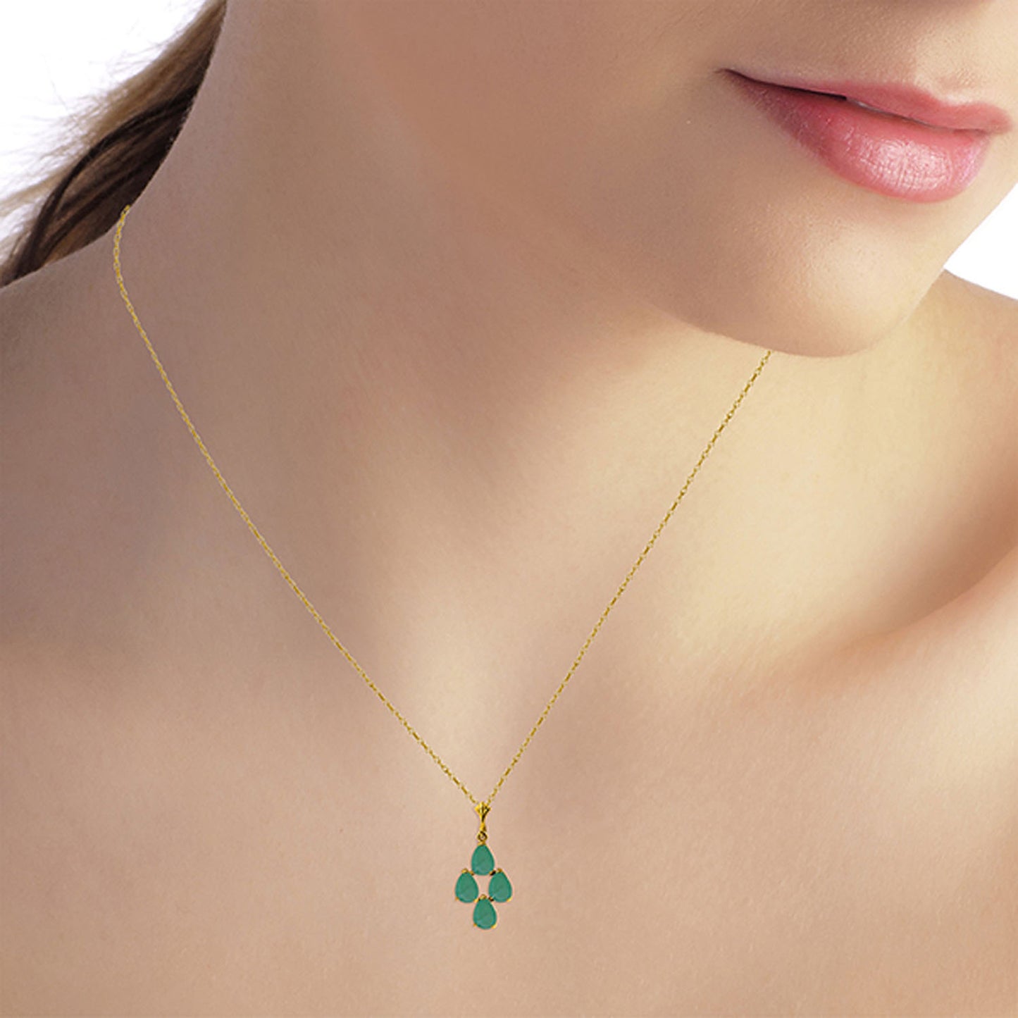 Teardrop Gem Emerald Necklace