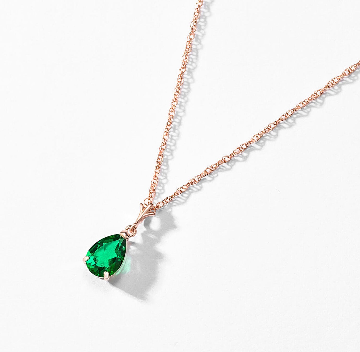 Gentle Droplet Emerald Necklace